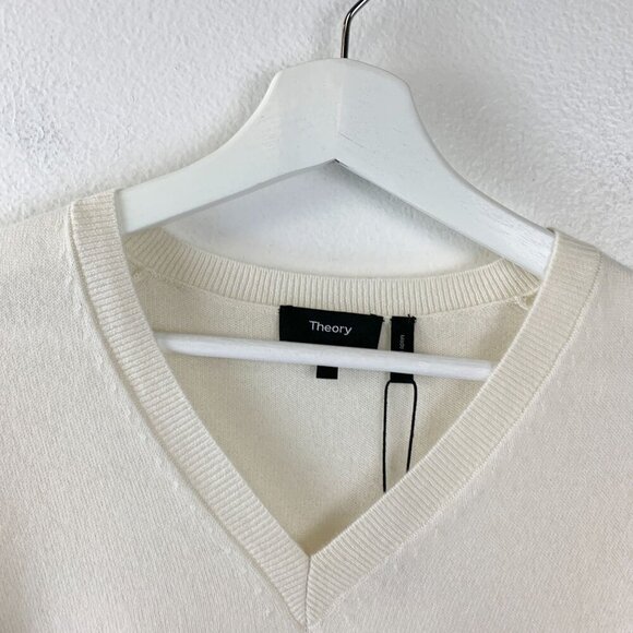 NWT Theory V-Neck Sweater in Cashmere Size M - Picture 6 of 10